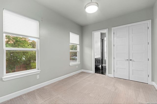 428 RITTIMAN RD, Terrell Hills, TX 78209