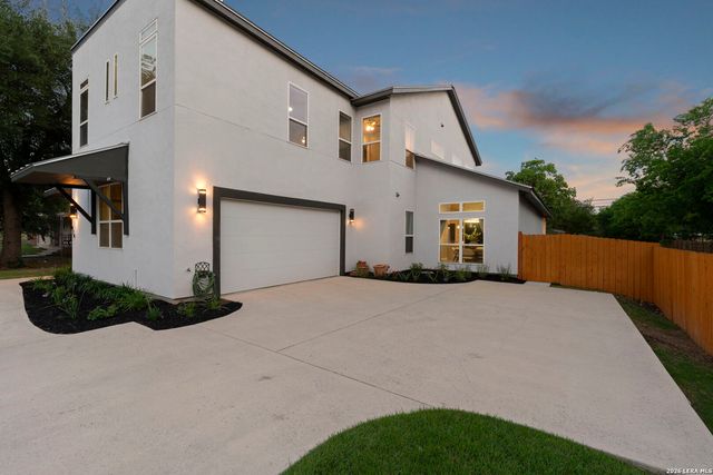 428 RITTIMAN RD, Terrell Hills, TX 78209