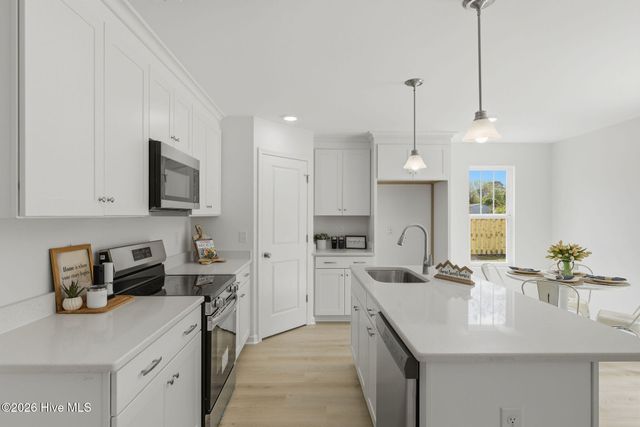 161 King Road, Jacksonville, NC 28540