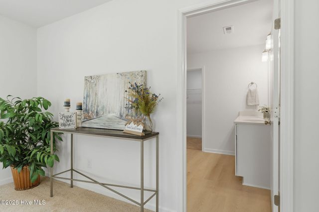 161 King Road, Jacksonville, NC 28540