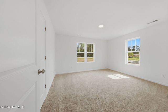 161 King Road, Jacksonville, NC 28540