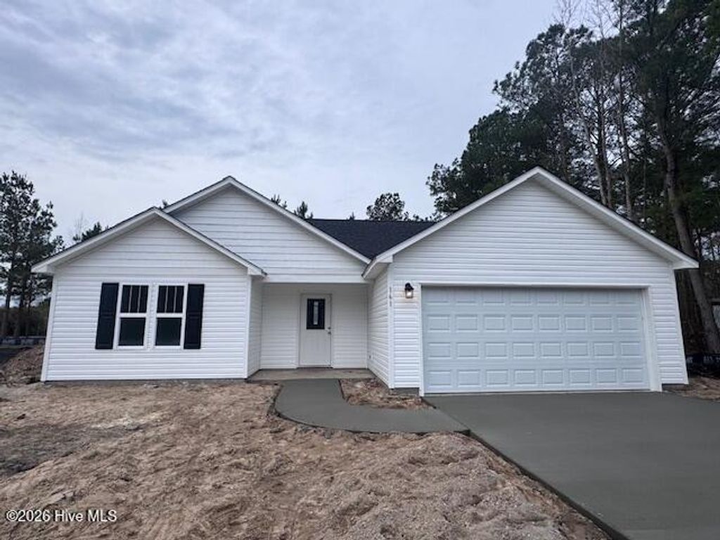 161 King Road, Jacksonville, NC 28540