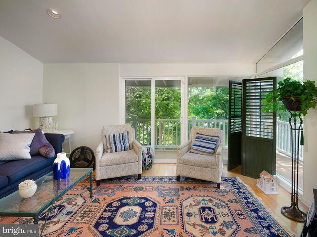 310 JEFFREY LN, Newtown Square, PA 19073