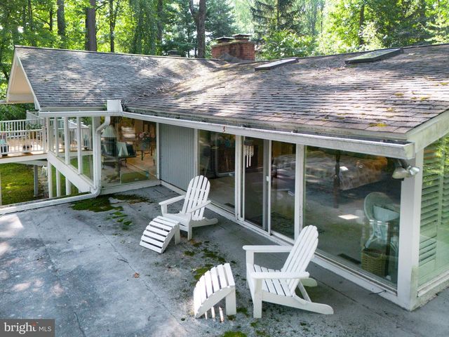310 JEFFREY LN, Newtown Square, PA 19073