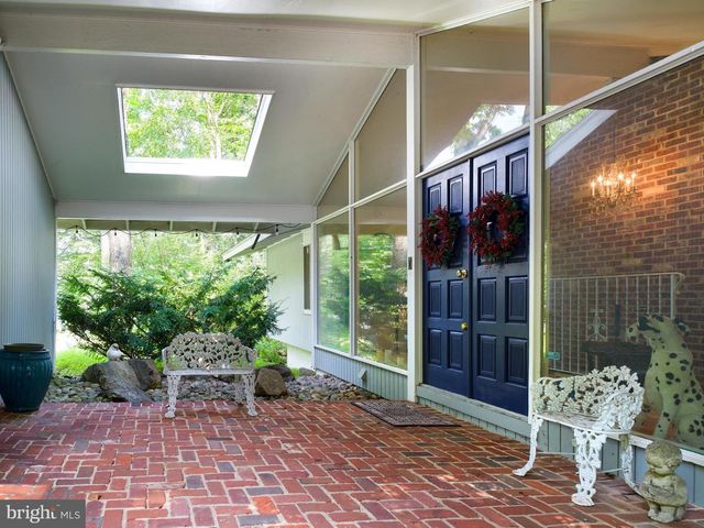 310 JEFFREY LN, Newtown Square, PA 19073