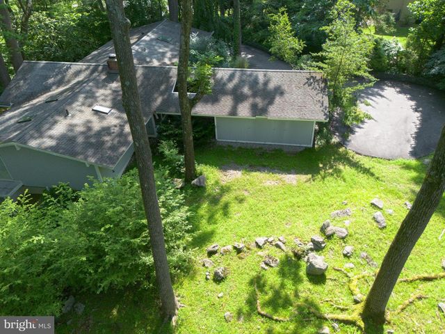310 JEFFREY LN, Newtown Square, PA 19073