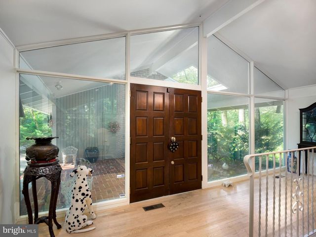 310 JEFFREY LN, Newtown Square, PA 19073