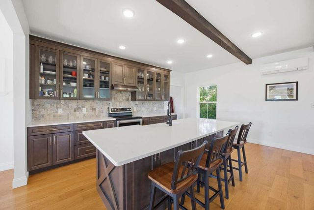 1568 Old Lawrenceburg Road, Frankfort, KY 40601