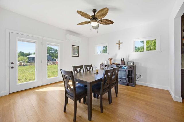 1568 Old Lawrenceburg Road, Frankfort, KY 40601