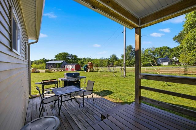 1568 Old Lawrenceburg Road, Frankfort, KY 40601