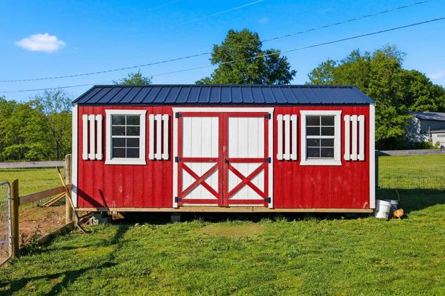 1568 Old Lawrenceburg Road, Frankfort, KY 40601