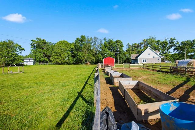 1568 Old Lawrenceburg Road, Frankfort, KY 40601