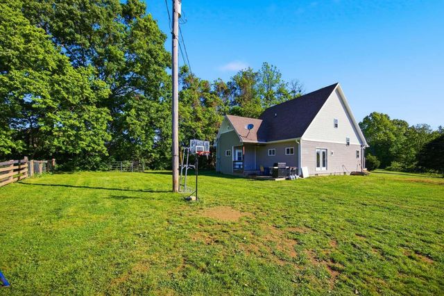 1568 Old Lawrenceburg Road, Frankfort, KY 40601