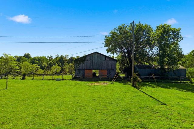 1568 Old Lawrenceburg Road, Frankfort, KY 40601