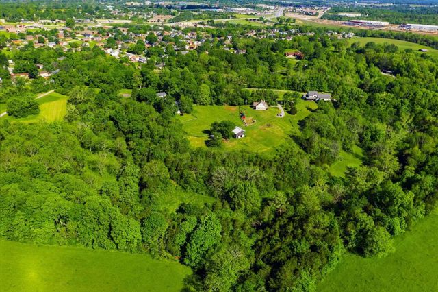 1568 Old Lawrenceburg Road, Frankfort, KY 40601