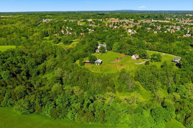 1568 Old Lawrenceburg Road, Frankfort, KY 40601