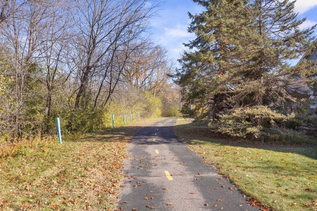 17914 Cobblestone Way, Eden Prairie, MN 55347