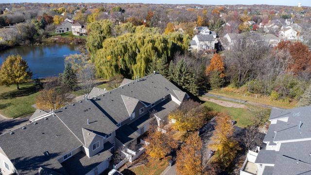 17914 Cobblestone Way, Eden Prairie, MN 55347
