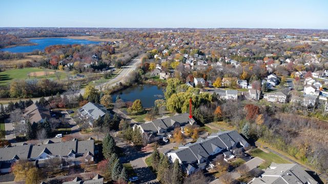 17914 Cobblestone Way, Eden Prairie, MN 55347