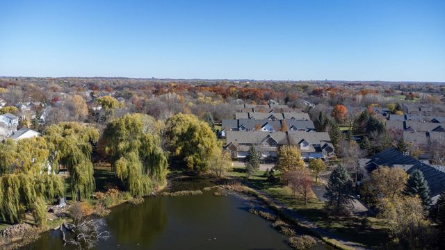 17914 Cobblestone Way, Eden Prairie, MN 55347