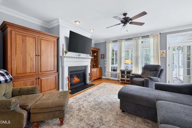 101 Sunset Oaks Drive, Holly Springs, NC 27540