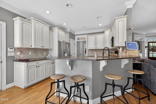 101 Sunset Oaks Drive, Holly Springs, NC 27540