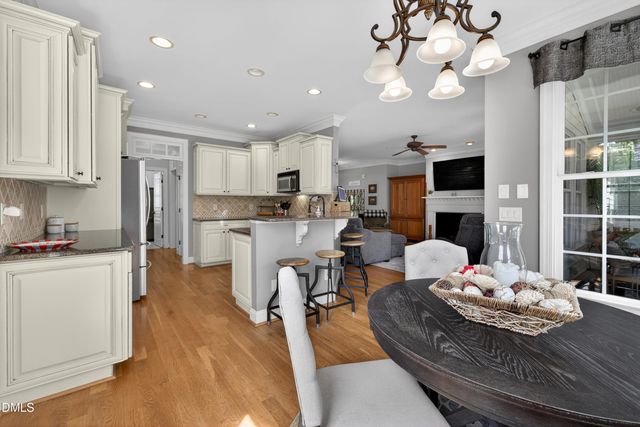 101 Sunset Oaks Drive, Holly Springs, NC 27540