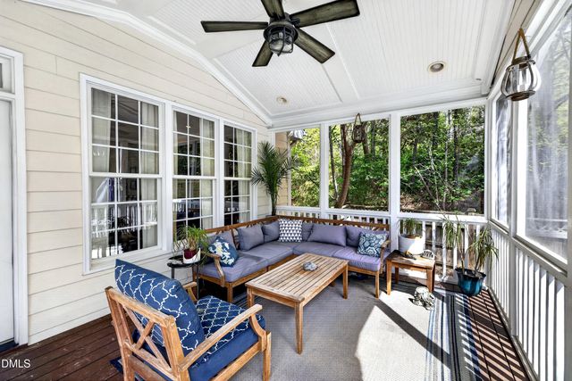 101 Sunset Oaks Drive, Holly Springs, NC 27540