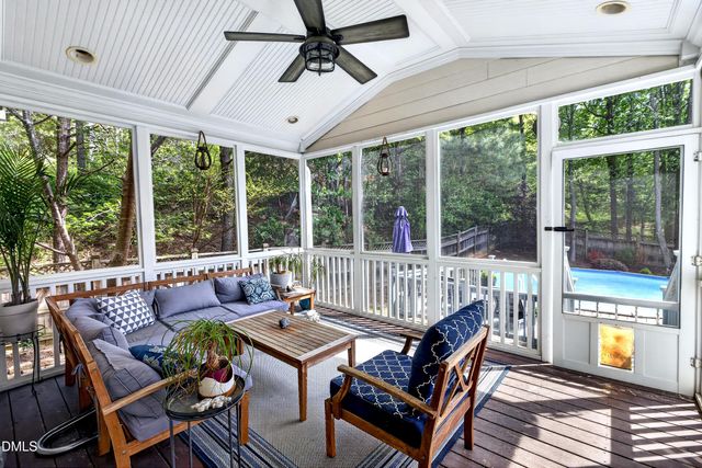 101 Sunset Oaks Drive, Holly Springs, NC 27540