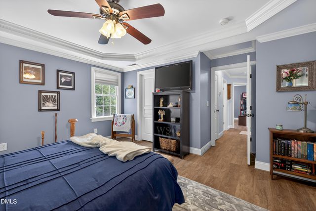 101 Sunset Oaks Drive, Holly Springs, NC 27540