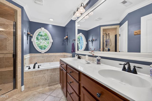 101 Sunset Oaks Drive, Holly Springs, NC 27540