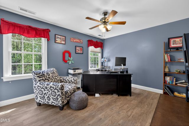 101 Sunset Oaks Drive, Holly Springs, NC 27540