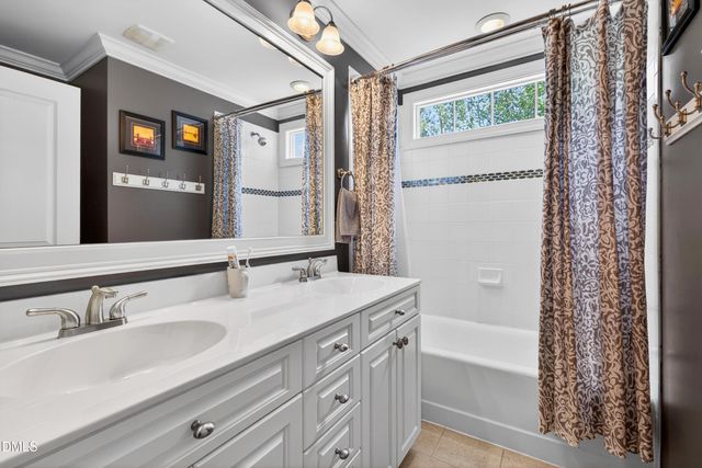 101 Sunset Oaks Drive, Holly Springs, NC 27540