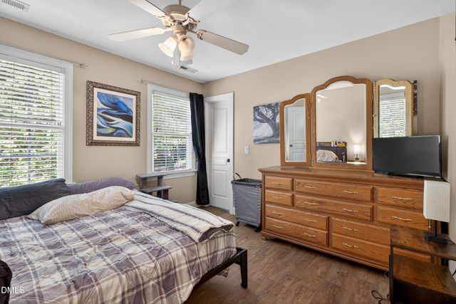 101 Sunset Oaks Drive, Holly Springs, NC 27540