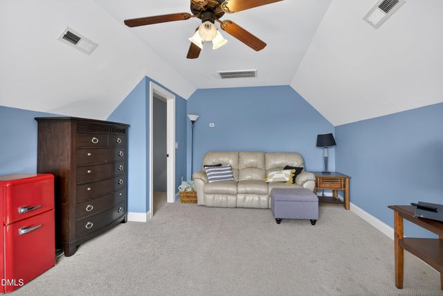 101 Sunset Oaks Drive, Holly Springs, NC 27540