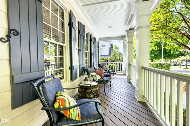 101 Sunset Oaks Drive, Holly Springs, NC 27540