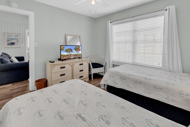 1521 N Waccamaw Dr., Garden City Beach, SC 29576