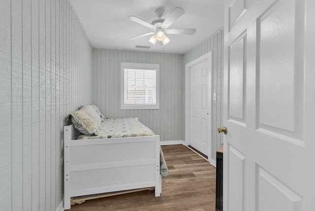 1521 N Waccamaw Dr., Garden City Beach, SC 29576