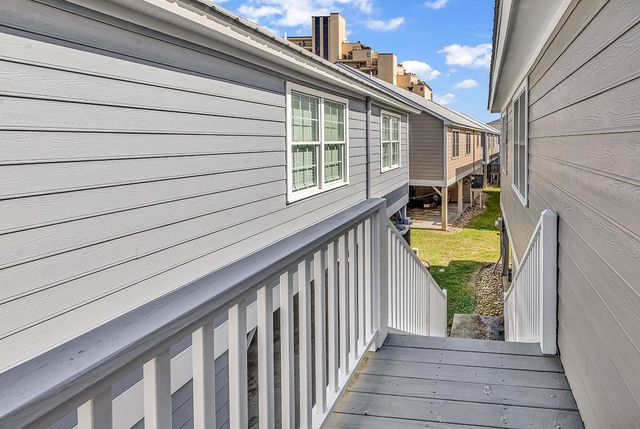 1521 N Waccamaw Dr., Garden City Beach, SC 29576