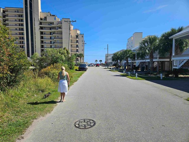 1521 N Waccamaw Dr., Garden City Beach, SC 29576