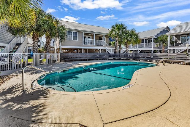 1521 N Waccamaw Dr., Garden City Beach, SC 29576