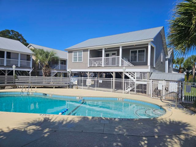 1521 N Waccamaw Dr., Garden City Beach, SC 29576