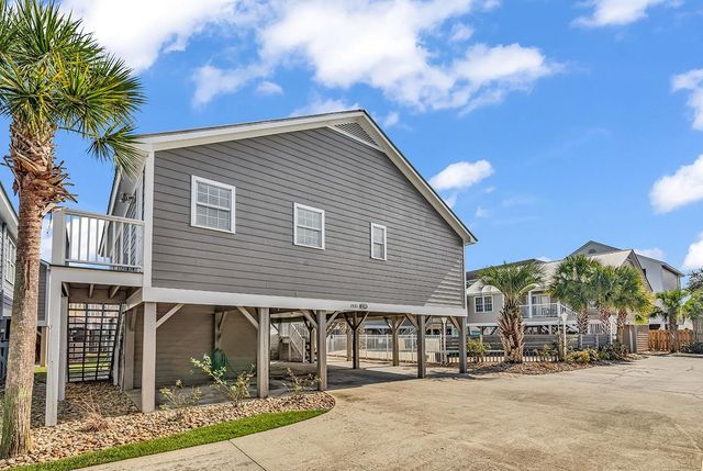 1521 N Waccamaw Dr., Garden City Beach, SC 29576