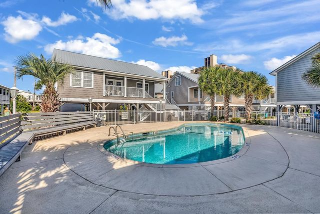 1521 N Waccamaw Dr., Garden City Beach, SC 29576