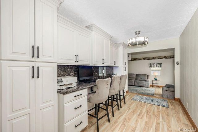 17 Willis Avenue, Ronkonkoma, NY 11779