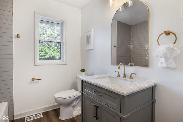 4571 Devon Drive, Indianapolis, IN 46226