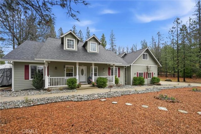 8863 Fox Drive, Cobb, CA 95426