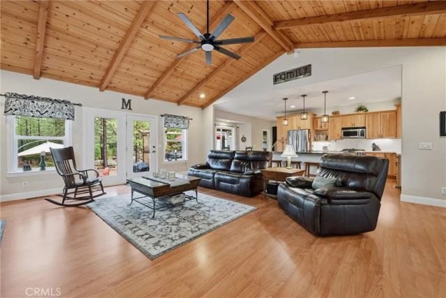 8863 Fox Drive, Cobb, CA 95426