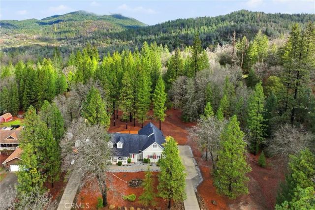 8863 Fox Drive, Cobb, CA 95426