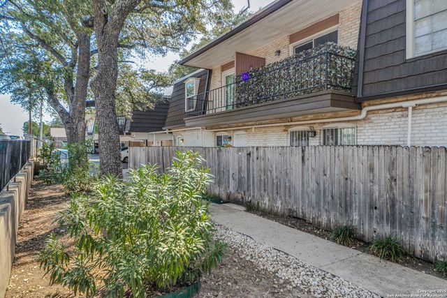 8058 Broadway Apt 138N, San Antonio, TX 78209